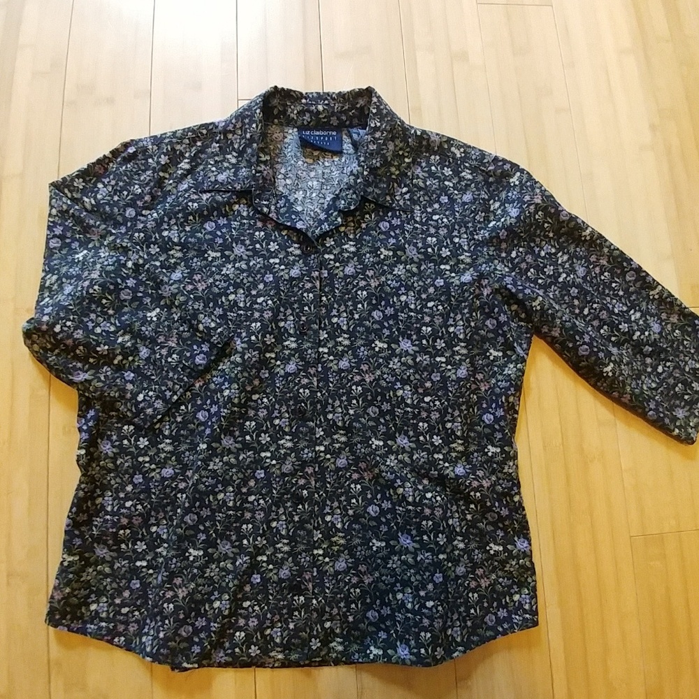 Petite 3/4 Sleeve Button-Up Shirt